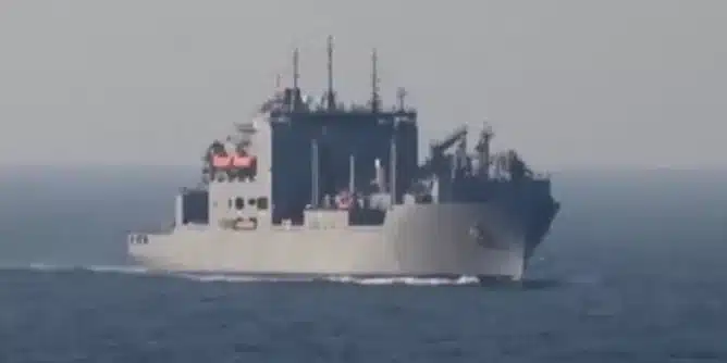 USS Abraham Lincoln စစ်သင်္ဘော