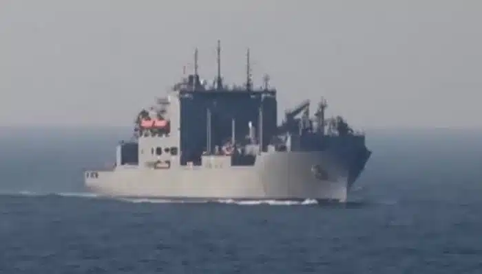 USS Abraham Lincoln စစ်သင်္ဘော