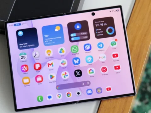 Samsung Galaxy Z Fold 8